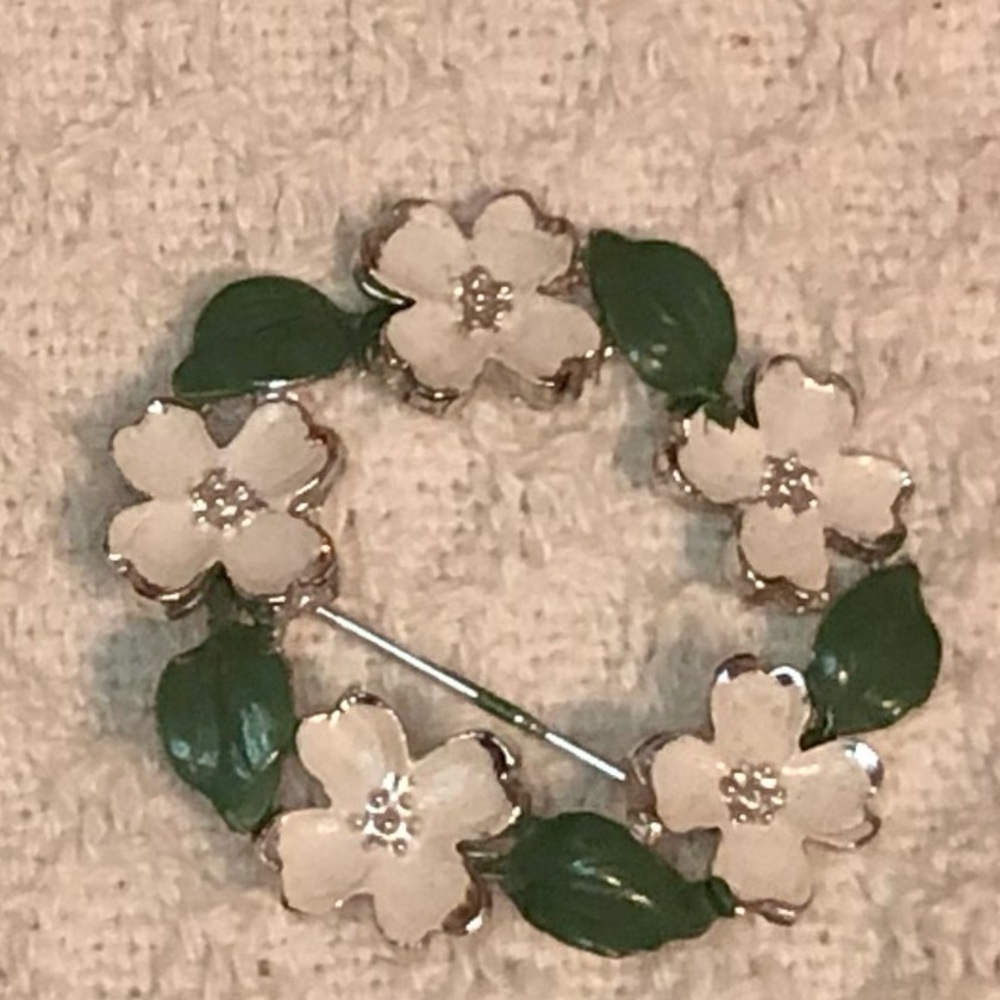 Vintage Dogwood Blossom Wreath Brooch Green, White, Gold tone Accents